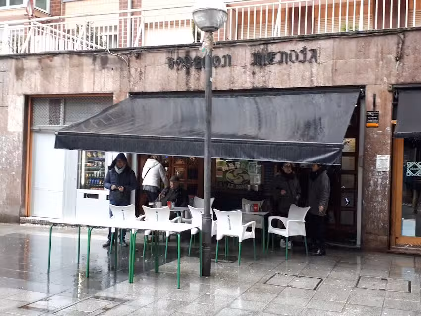 Bodeg&oacute;n Mendia