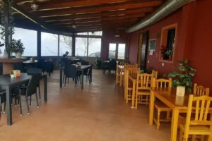 Bodeg&oacute;n Santiago (Casa Luis)