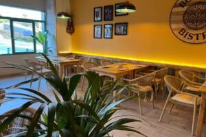 BOMBAY BISTRO RESTAURANTE & CAFE