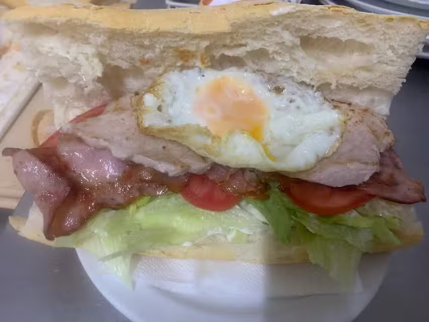 Bomb&oacute;n