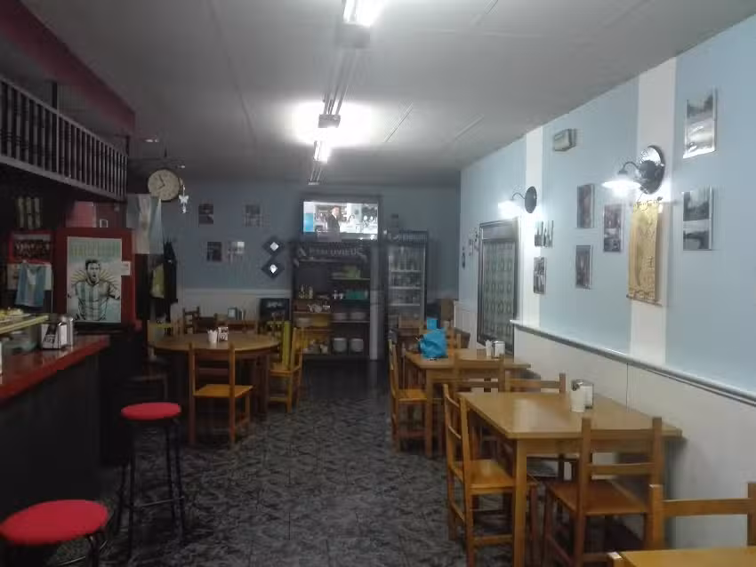 Buenos Aires Pizza & Caf&eacute; Tango
