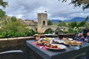 Buffet Lliure Castell de Besalú