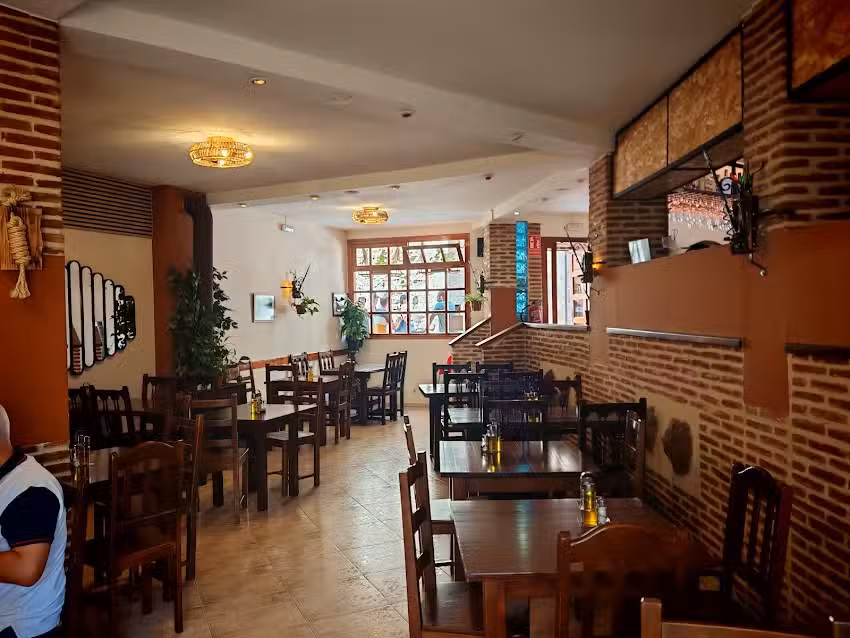 Buitrago Grill