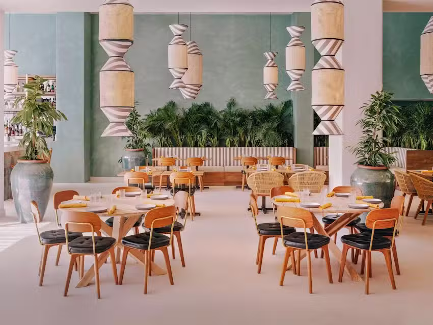 BUNGALOW Pool Bar & Restaurant