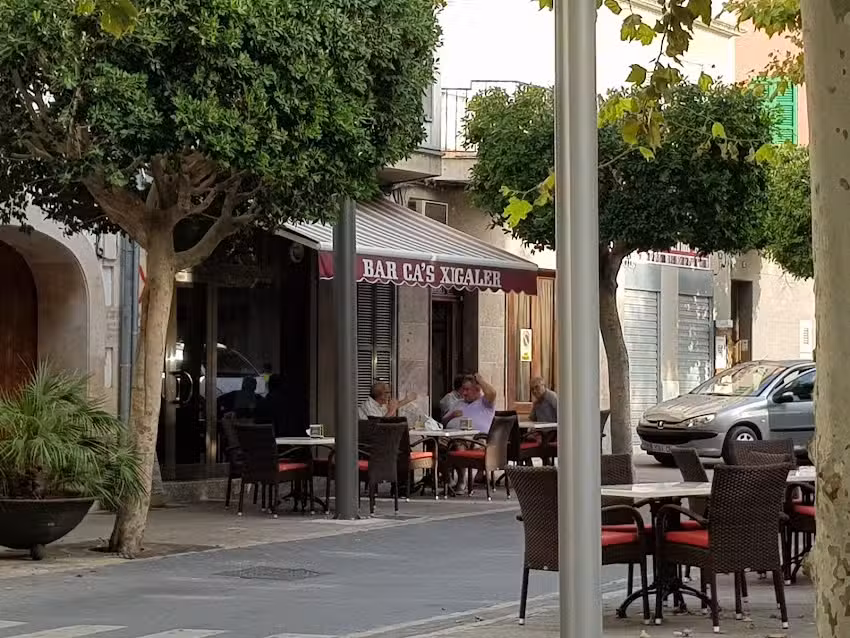 Ca&rsquo;s Xigaler. Cafeteria Restaurant