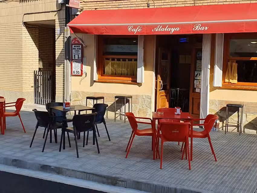 Caf&eacute; Atalaya Bar