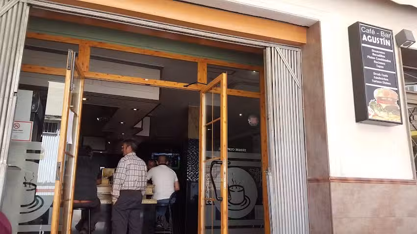 Caf&eacute; bar Agust&iacute;n