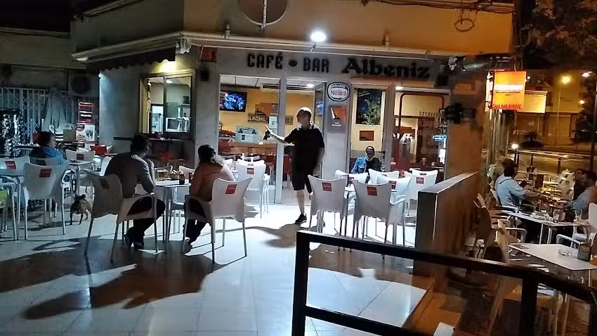 Cafe Bar Albeniz