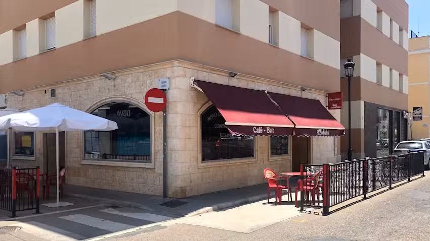 Caf&eacute;-Bar Almazara