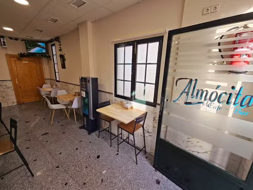 Caf&eacute; Bar Alm&oacute;cita