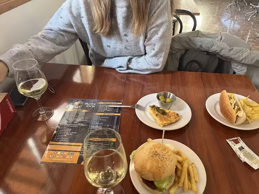 Caf&eacute;-Bar Bro&rsquo;s