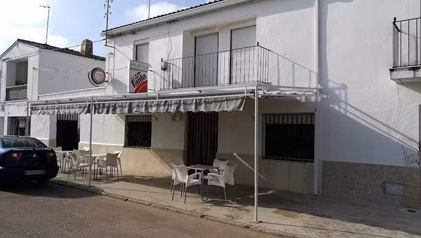 Caf&eacute; Bar Colin