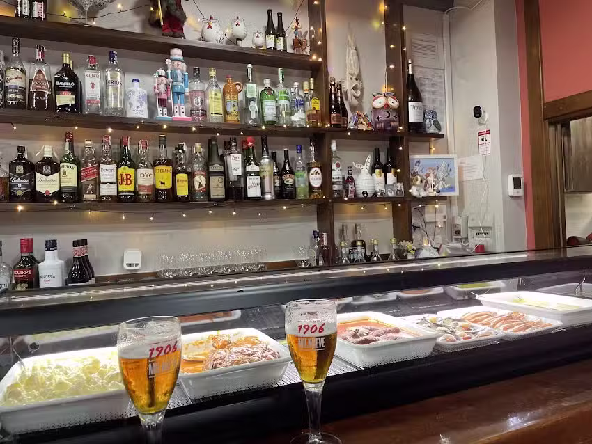 Cafe Bar El Dilema