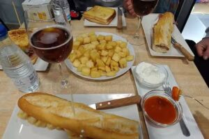 Caf&eacute; Bar El &Uacute;ltimo de la Fila