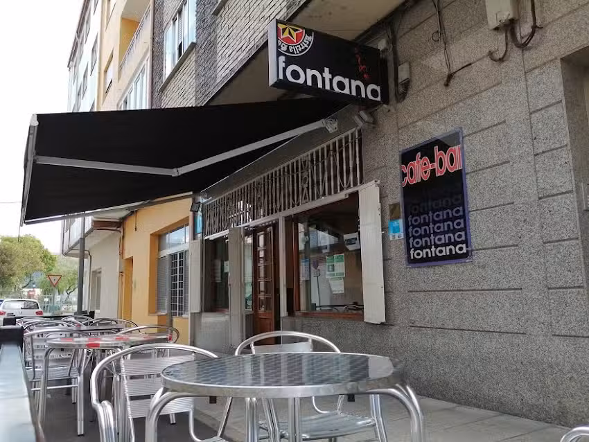 Caf&eacute; Bar Fontana.