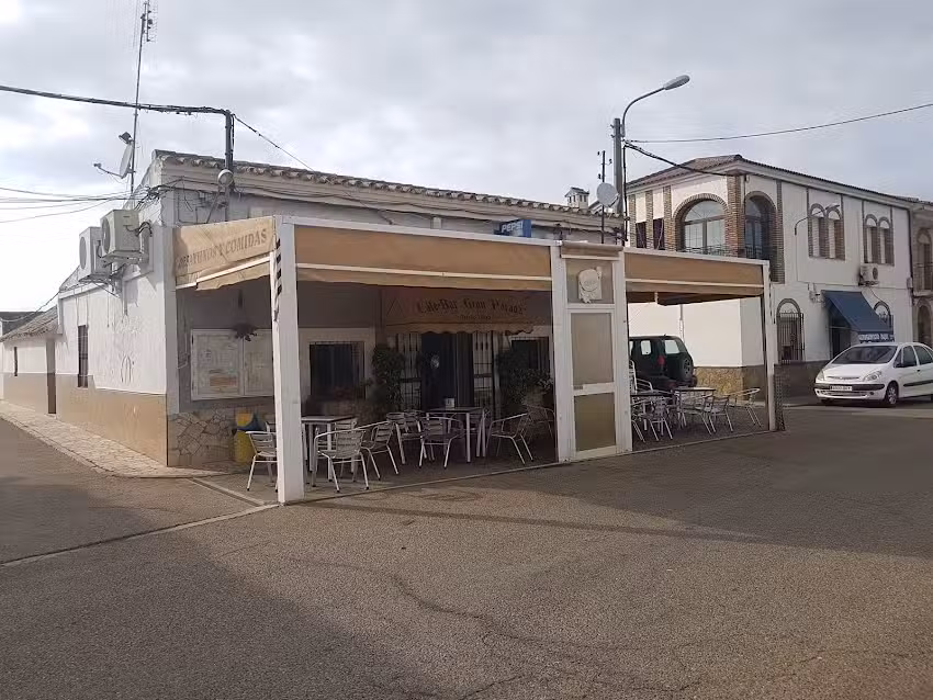 Caf&eacute;-Bar Gran Parada
