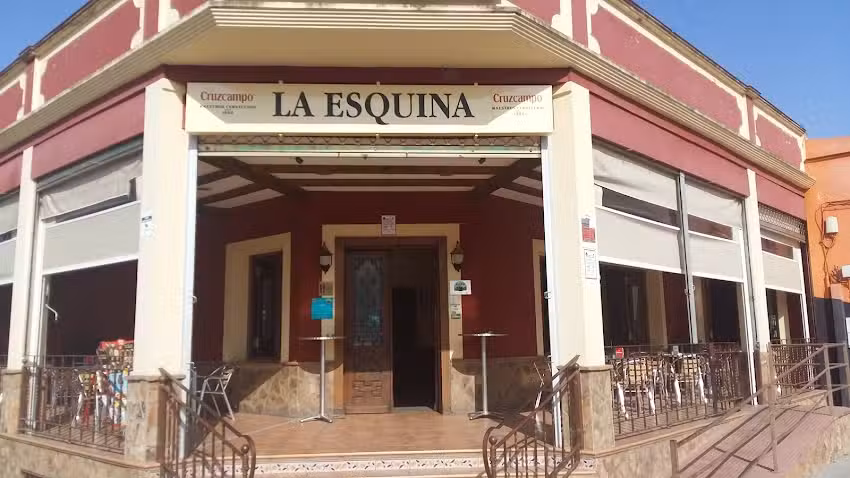 Caf&eacute; Bar La Esquina