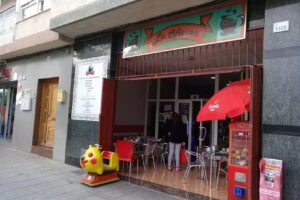 Cafe Bar La Oficina (cafe, tapas y men&uacute;s)