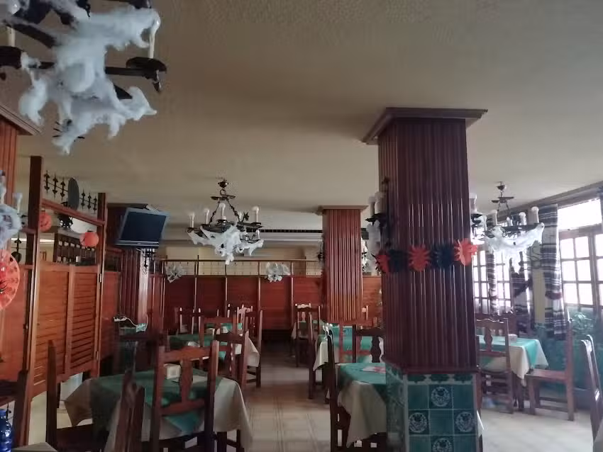 Caf&eacute; Bar Las 4RRRR