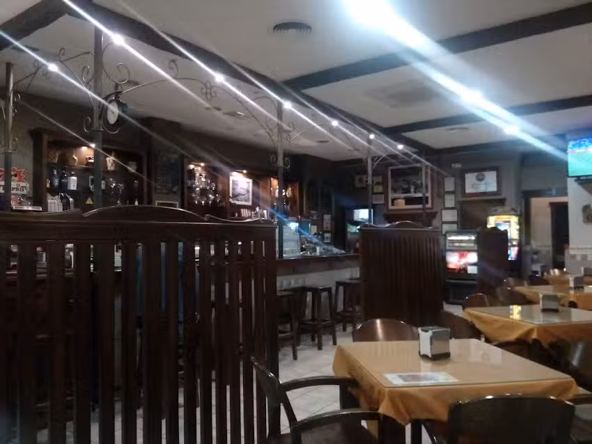 Caf&eacute; Bar Puerta Grande