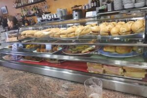 Caf&eacute;-Bar Real