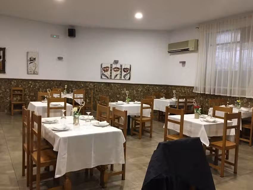 Caf&eacute;-Bar Restaurante Los Majetes