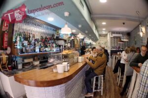 Caf&eacute; Bar R&uacute;a 11