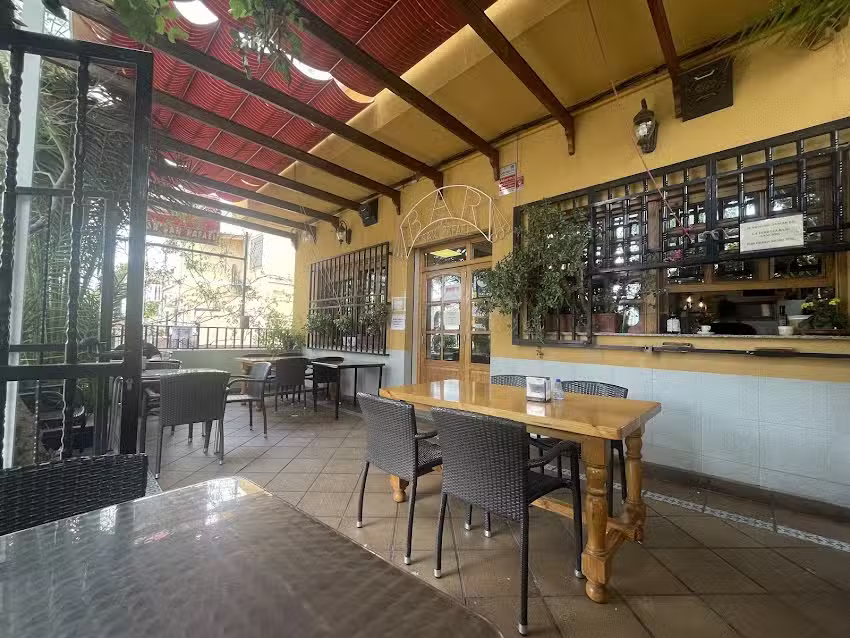 Caf&eacute; Bar San Rafael