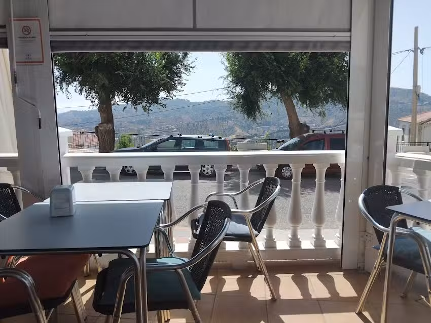 Caf&eacute;- Bar Sierra Almi-Jara