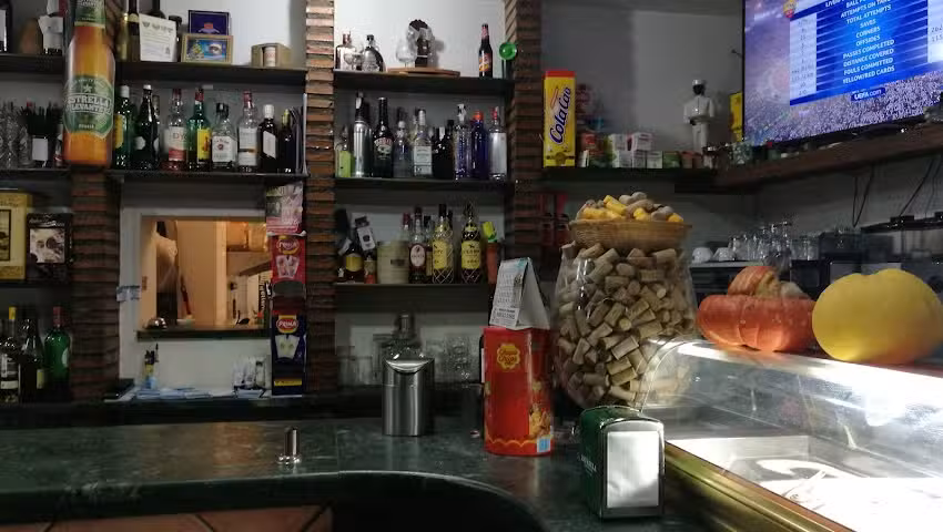 Caf&eacute; Bar Somont&iacute;n