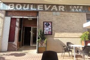 Cafe-boulevar