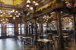 Caf&eacute; Iru&ntilde;a