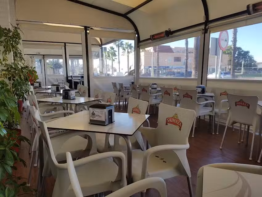 CAF&Eacute; LA ESTACI&Oacute;N