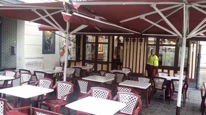 Caf&eacute; Moderno