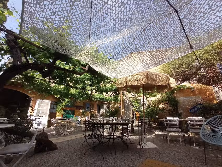 Caf&egrave; Parisien