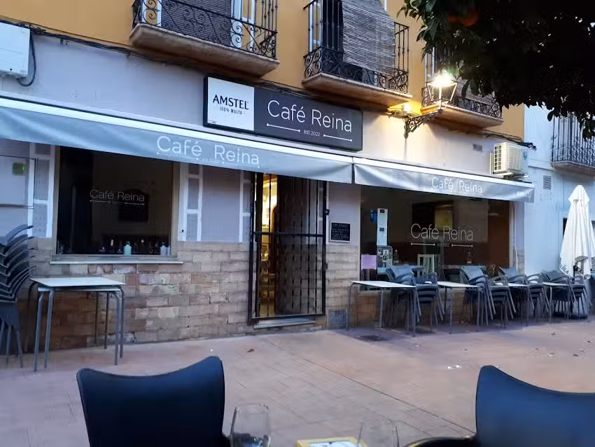 Caf&eacute; Reina