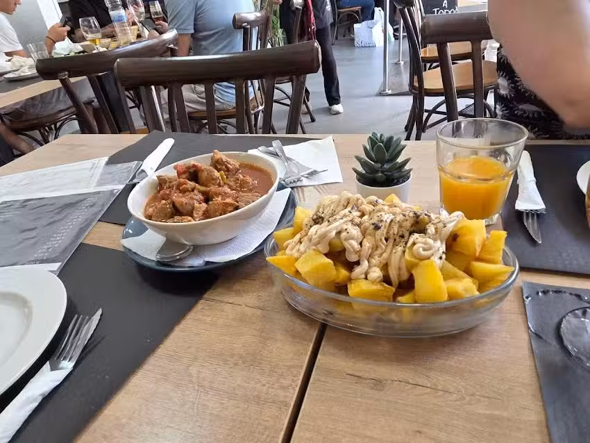 Caf&egrave;-Restaurant Reencuentro