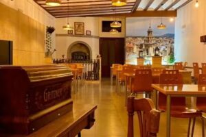 Caf&eacute; &ndash; Restaurant Trencad&iacute;s