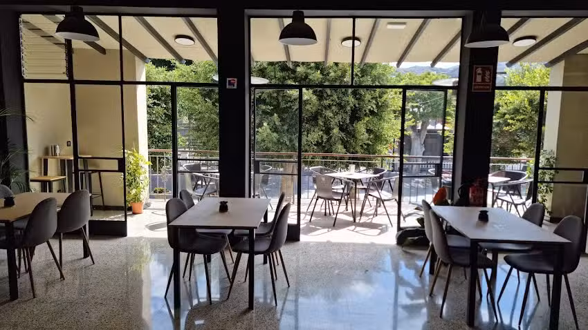 Caf&eacute; Restaurante 1811