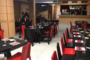 CAF&Eacute; RESTAURANTE CON CAVA