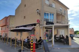 CAFÉ ROSA Your Best Service.