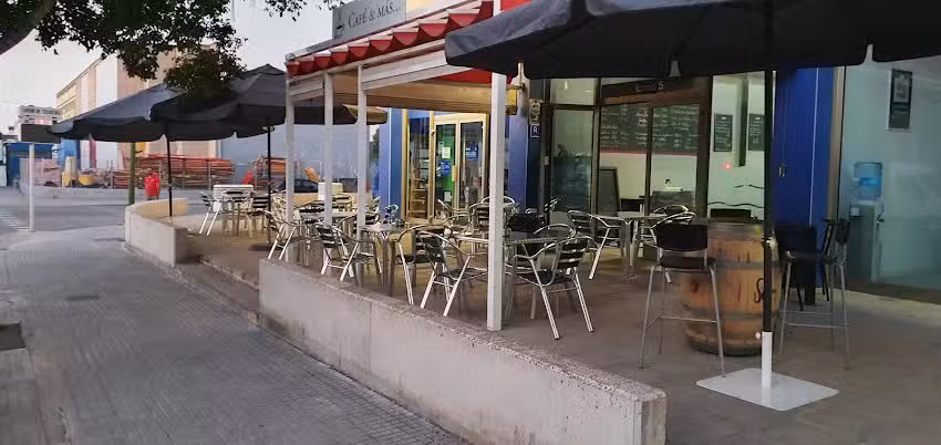 Caf&eacute; y m&aacute;s