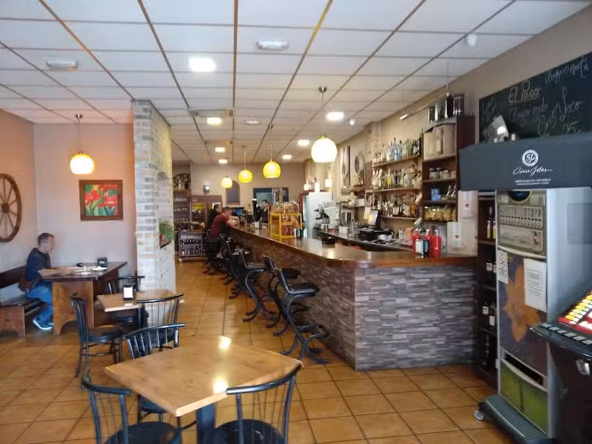 Caf&eacute; y tapas El Paso