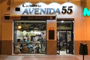 Cafeter&iacute;a Avenida 55
