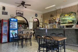 Cafeter&iacute;a Bar Restaurante Almogrote