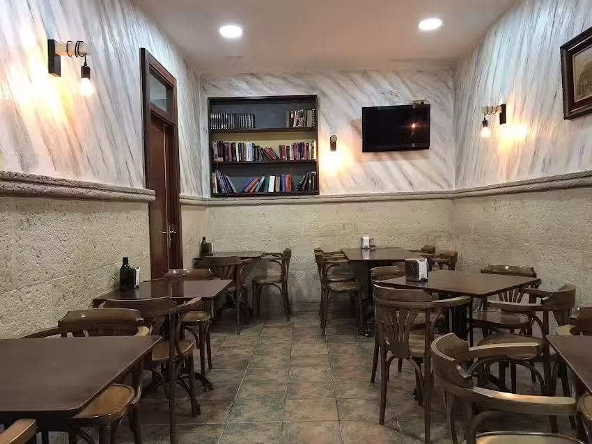 Cafeter&iacute;a cervantes