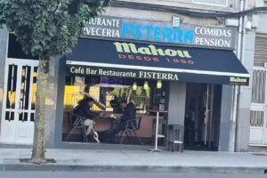 Cafeter&iacute;a cervecer&iacute;a Fisterra y hostal