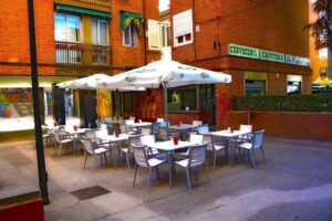 Cafeter&iacute;a-Cervecer&iacute;a La Orensana