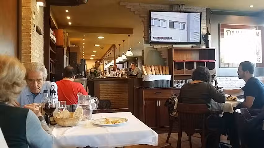 Cafeter&iacute;a Cervecer&iacute;a la Villa