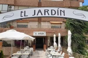 Cafeter&iacute;a Creper&iacute;a El Jard&iacute;n